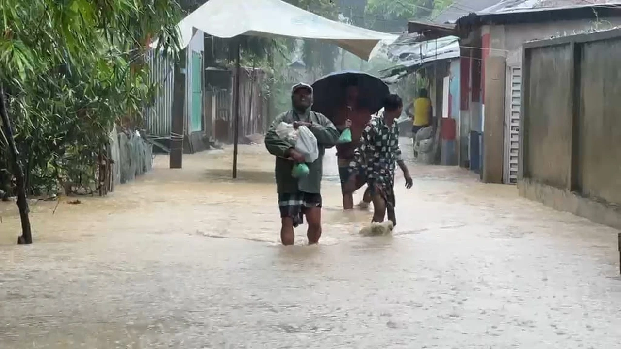পাহাড়ি ঢলে প্লাবিত খাগড়াছড়ি