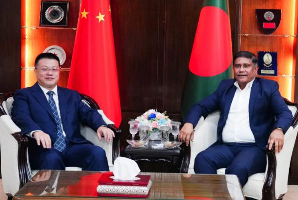 প্রধানমন্ত্রীর প্রতিরক্ষা উপদেষ্টার সঙ্গে চীনের রাষ্ট্রদূতের...