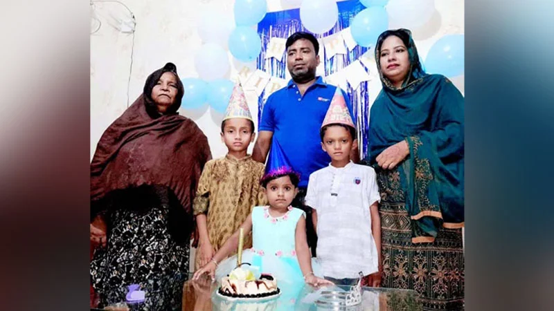 দরজা খুলেই দেখলেন শাশুড়ির রক্তাক্ত লাশ, পাশের কক্ষে কাঁদছিল...