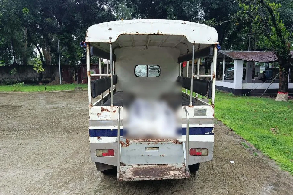 নওগাঁয় স্বামী-স্ত্রীর রহস্যজনক মৃত্যু