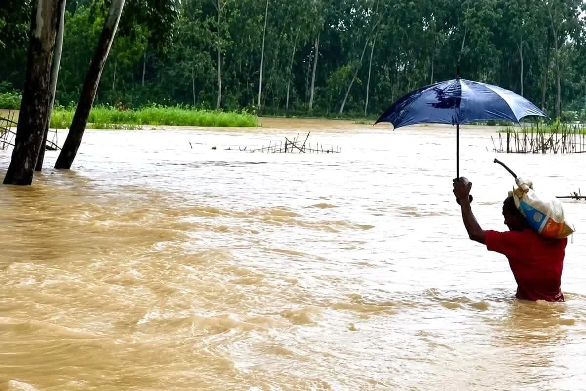 বন্যায় মৃত্যু বেড়ে ৫৮, ক্ষতিগ্রস্ত ১২ লাখের বেশি মানুষ