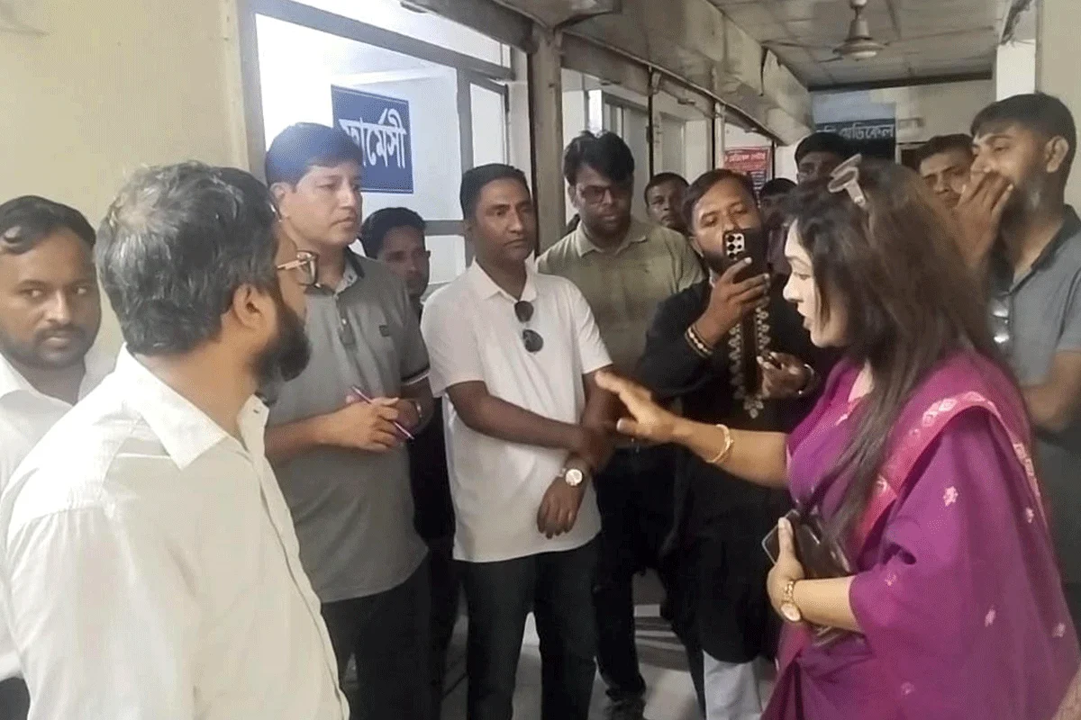 মানিকগঞ্জে বেসরকারি হাসপাতালে অভিযান, ৩ প্রতিষ্ঠানের কার্যক্...