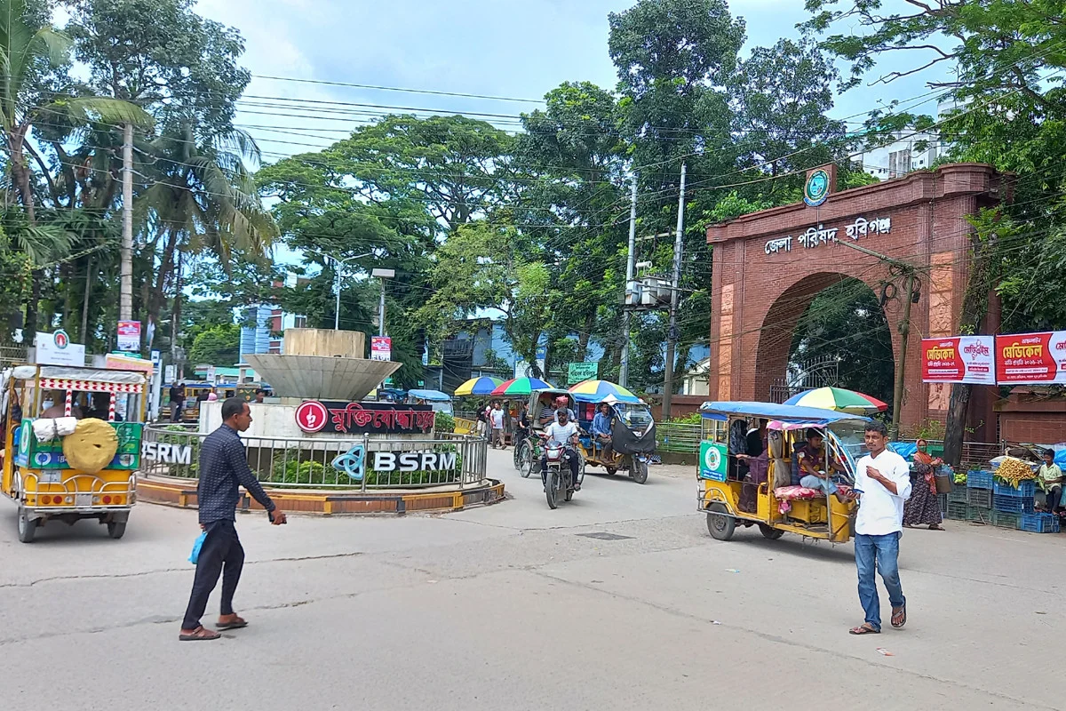 হবিগঞ্জে বিএনপি-এনসিপির পাল্টাপাল্টি কর্মসূচি ঘিরে ১৪৪ ধারা...