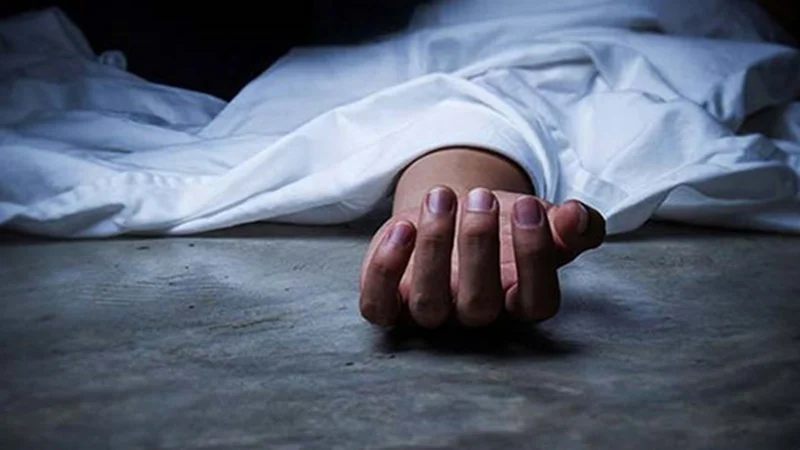 রাজধানীতে ট্রাকের ধাক্কায় কাভার্ড ভ্যানের হেলপার নিহত
