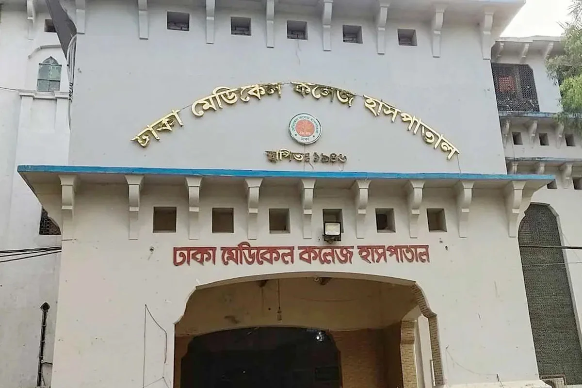 মোহাম্মদপুরে ছাদ থেকে পড়ে নিরাপত্তাকর্মী নিহত