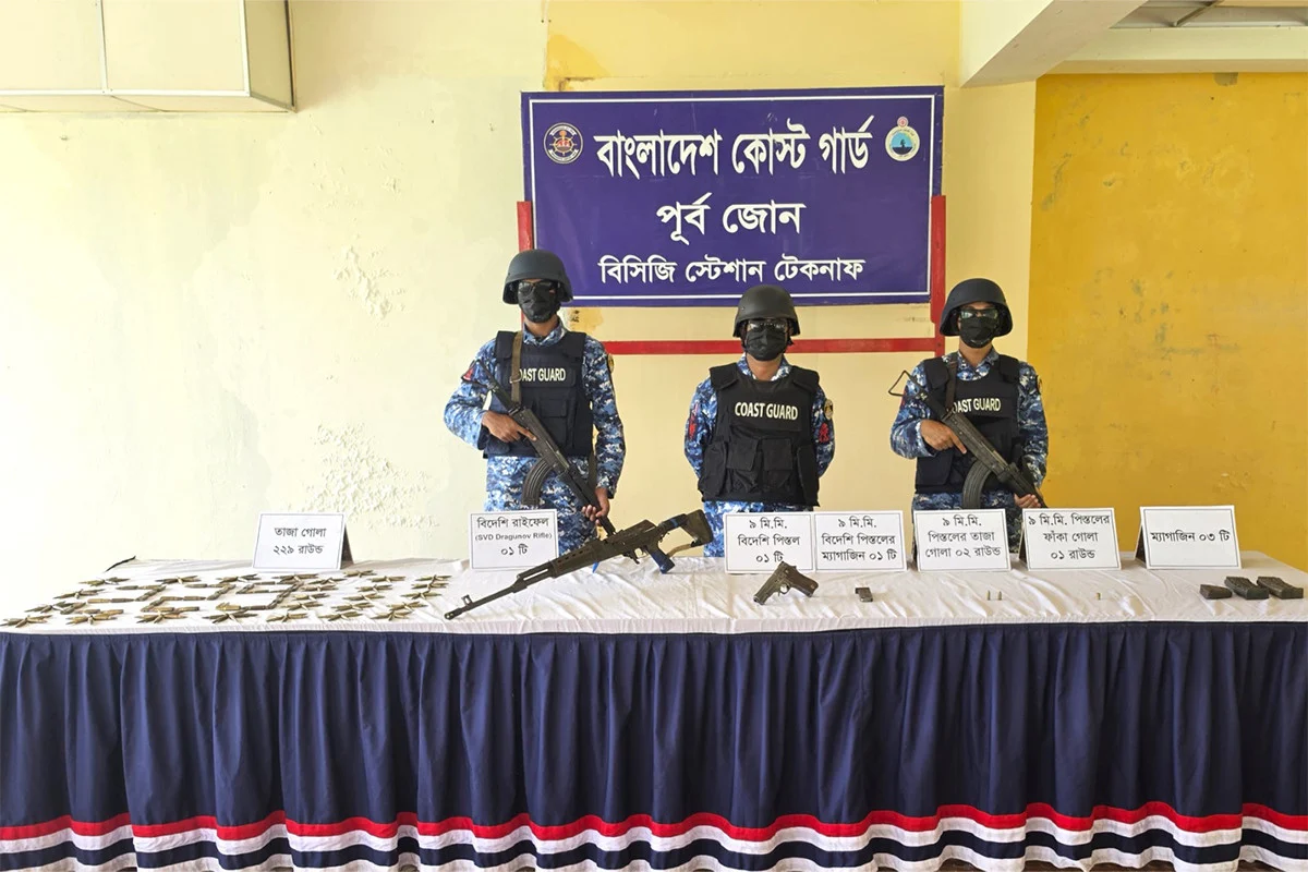 টেকনাফে বিপুল পরিমাণ তাজা গোলা উদ্ধার