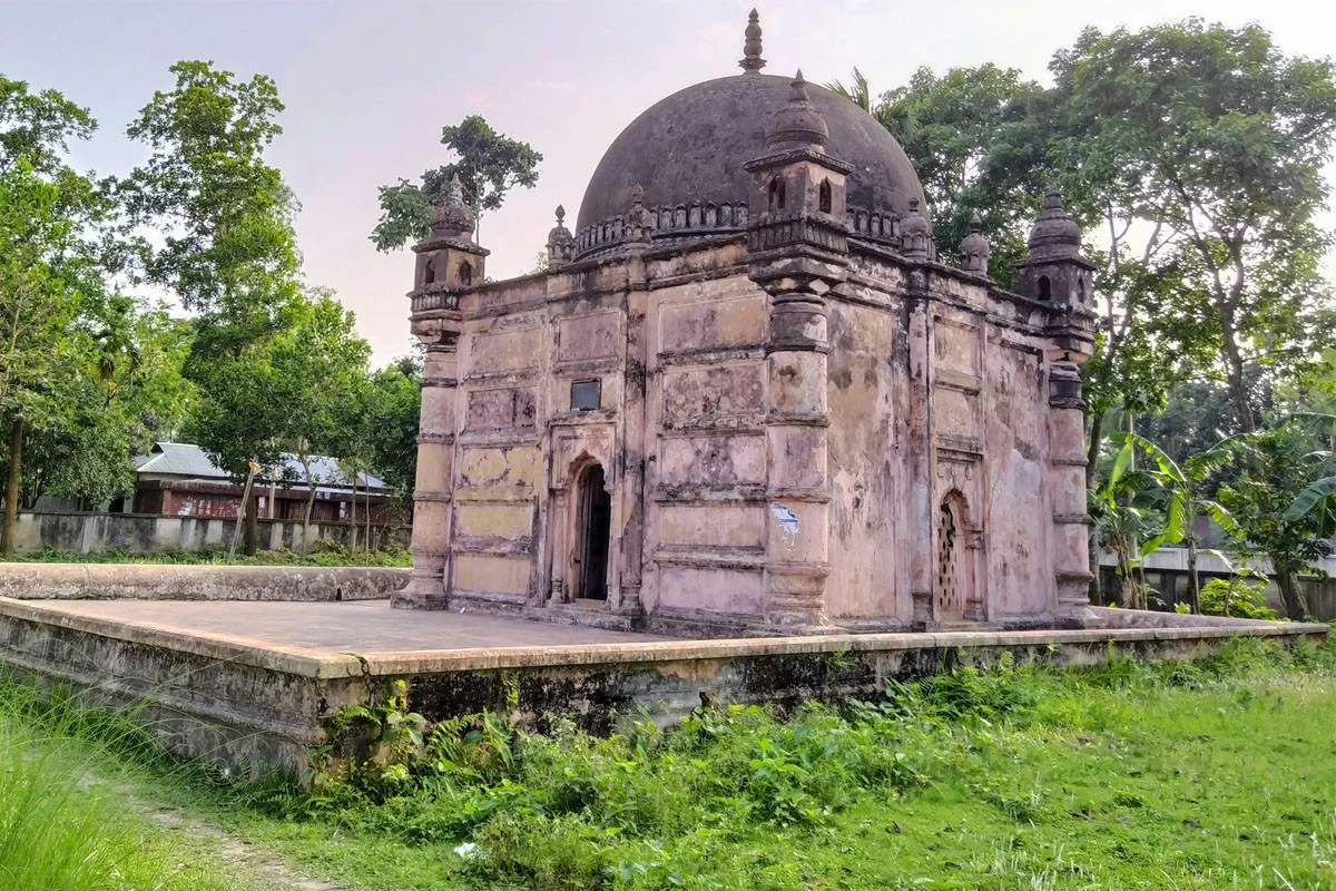 ইতিহাসের নীরব সাক্ষী শেরপুরের ঘাঘড়া লস্কর খানবাড়ি মসজিদ