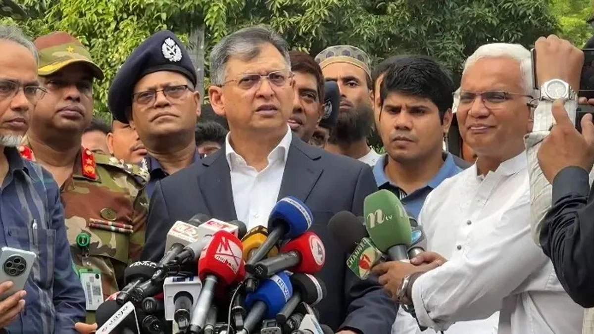 চাঁদাবাজ-সন্ত্রাসীদের না ধরলে আইনশৃঙ্খলা বাহিনীর বিরুদ্ধে পা...