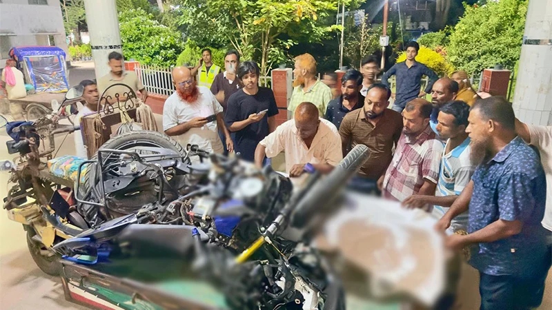 ভাঙ্গায় বাস ও মোটরসাইকেলের মুখোমুখি সংঘর্ষে নিহত ৩