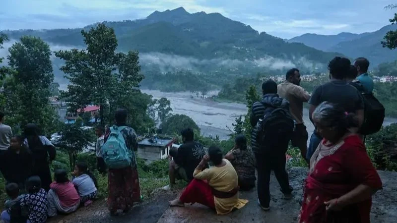 নেপালে বন্যার পর নতুন বিপদ, তীব্র ওষুধ-পানির সংকটে দুর্গতরা