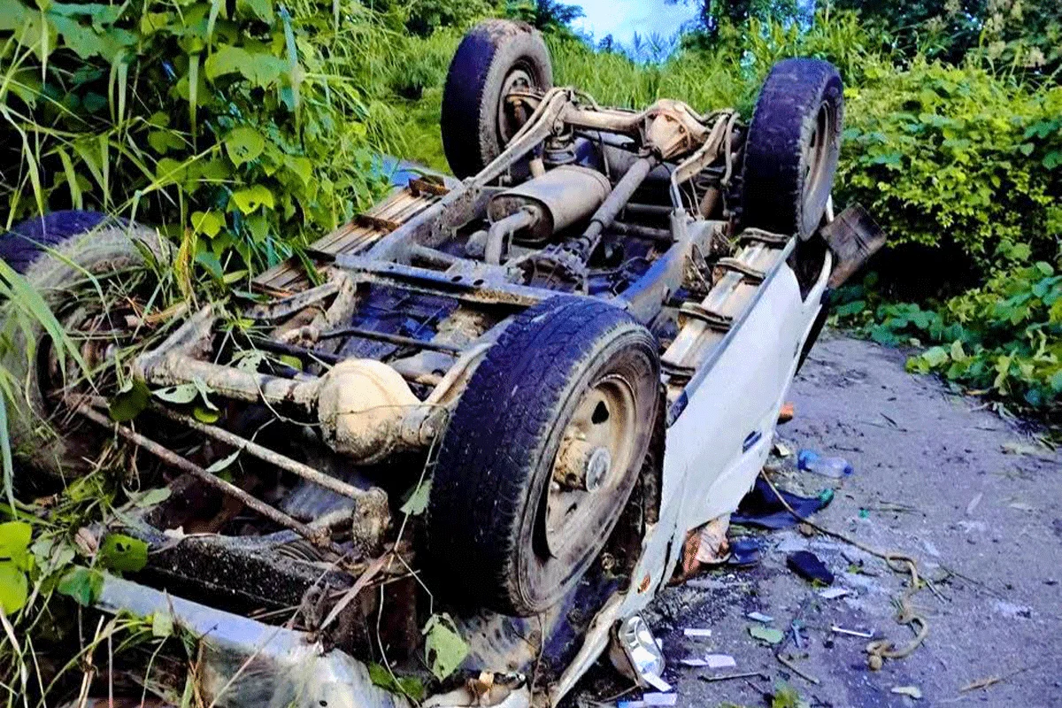 থানচিতে জিপ উল্টে নিহত ১, আহত ৩