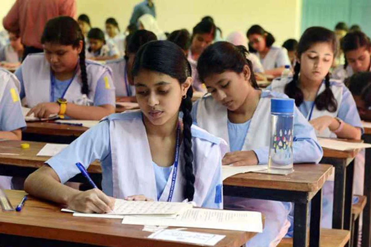 আগামী বছরের এসএসসি পরীক্ষা নিয়ে নতুন সিদ্ধান্ত