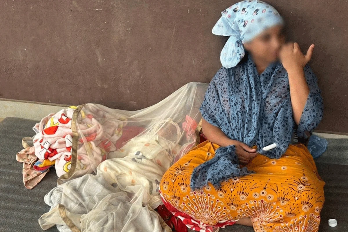 নেপালে বন্যায় ঘরছাড়া গর্ভবতী ও নবজাতকের মায়েদের দুর্ভোগ চরমে